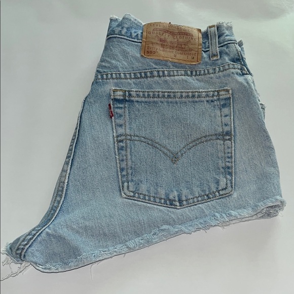 Vintage Levi’s 550 Cutoff Shorts Size 12 MIS - Picture 3 of 16